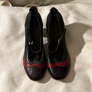 Frye Adrienne T-Strap Mary Jane Multi-Color Heels - Size 9M Never Worn